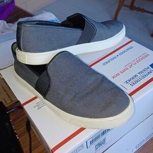Vince Black Canvas Slip On Casual Sneakers